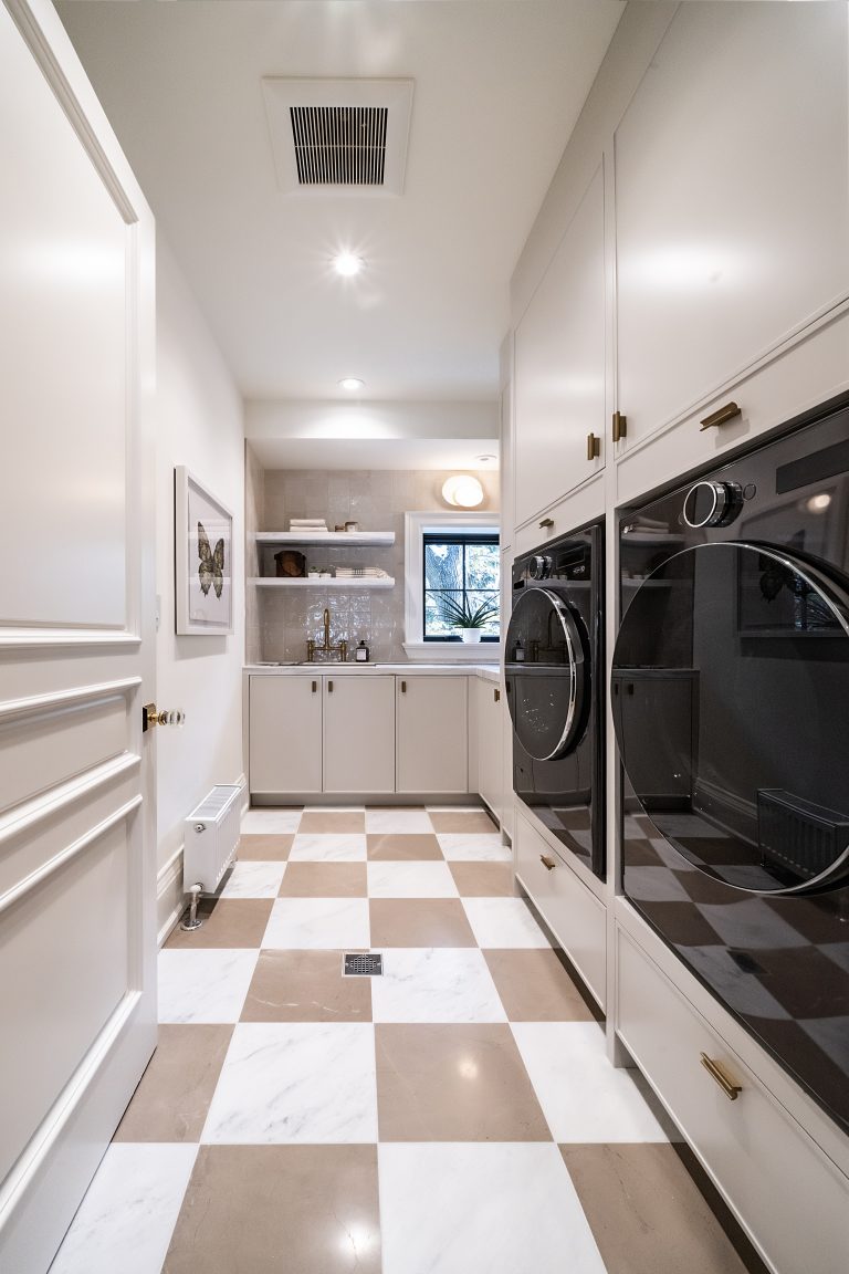 Picture 1624 showing our quality millwork at client site.