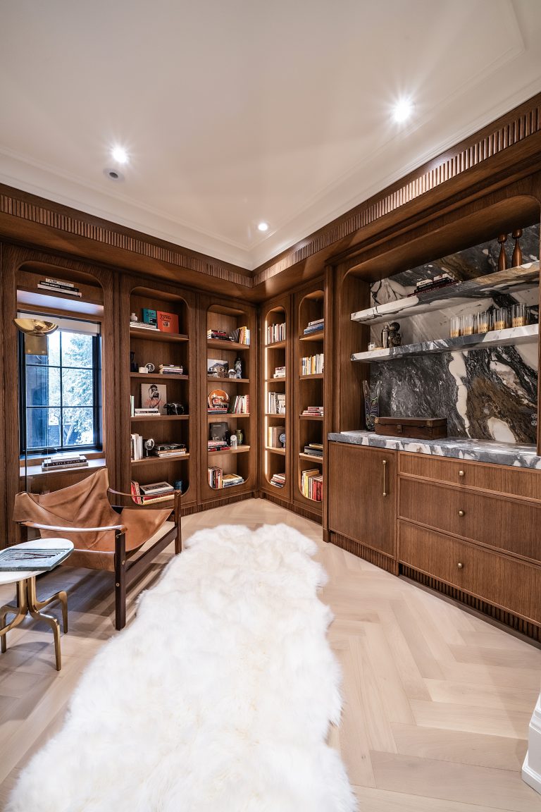 Picture 1537 showing our quality millwork at client site.