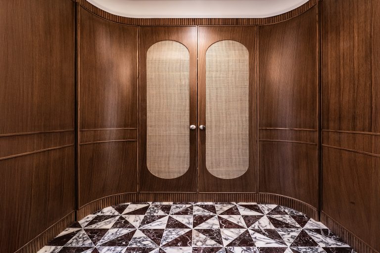 Picture 1604 showing our quality millwork at client site.