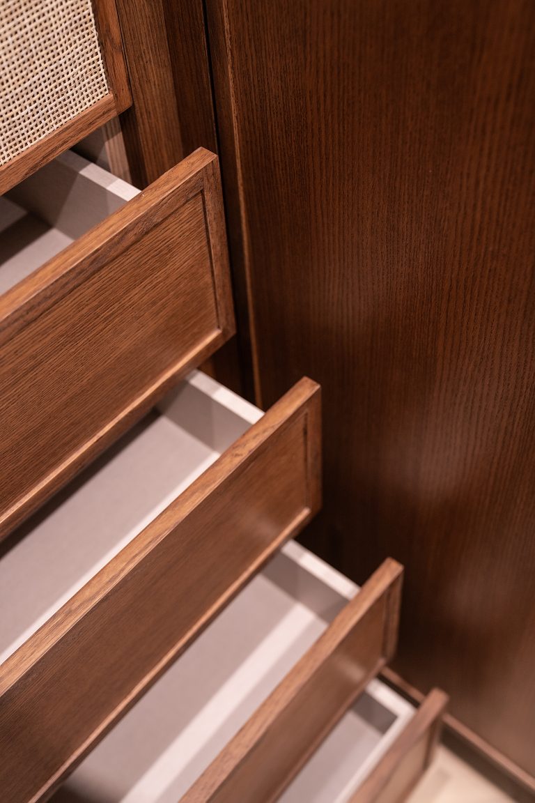 Picture 1589 showing our quality millwork at client site.